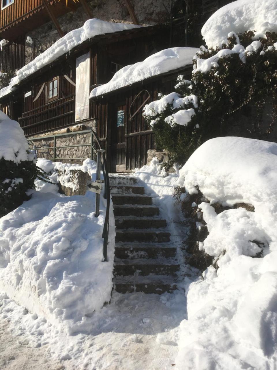 Gasthof Pension Gruener Anger Hallstatt Exterior photo